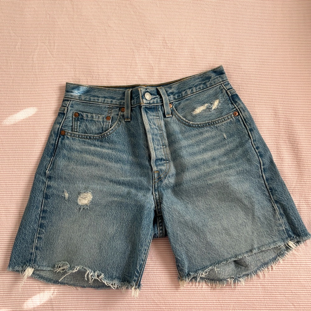 Levi's 501 mid-thigh Jean Shorts